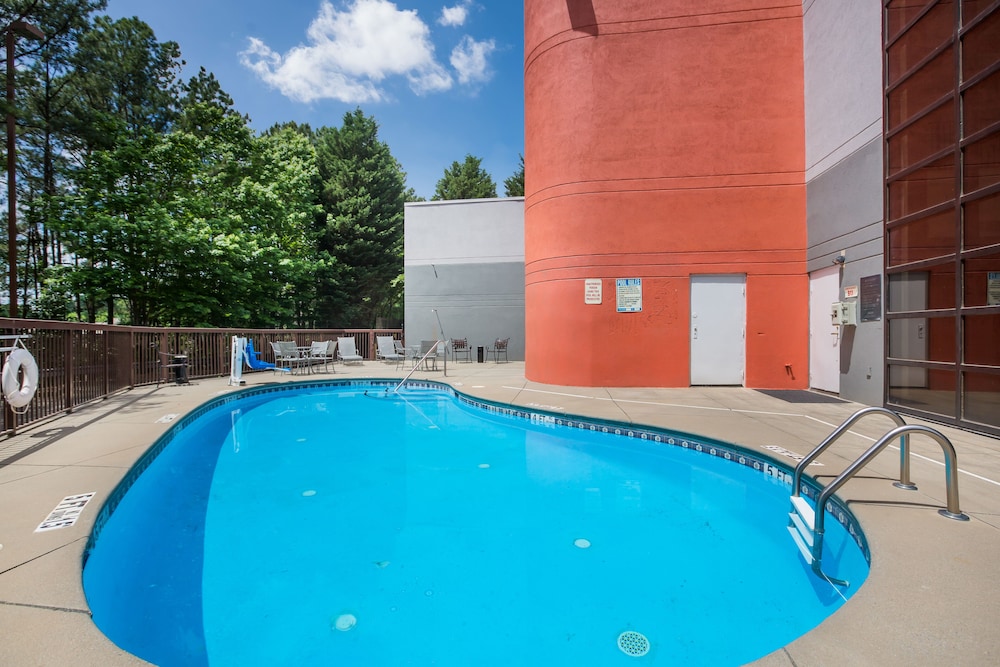 Budgetel Inns & Suites - Atlanta Galleria Stadium 14/25