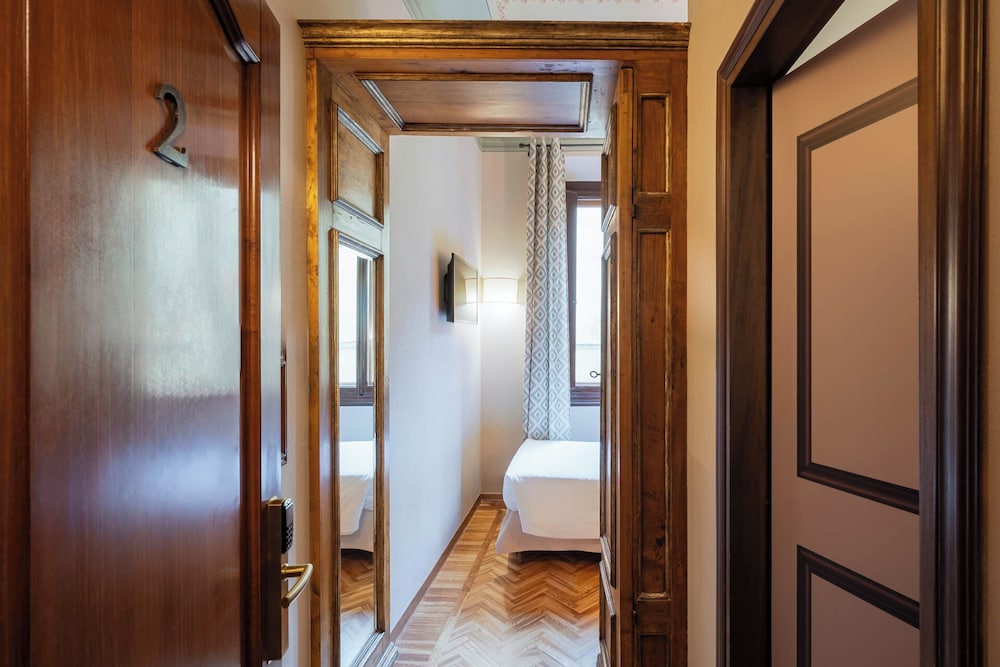 Hotel Morandi Alla Crocetta 60/60