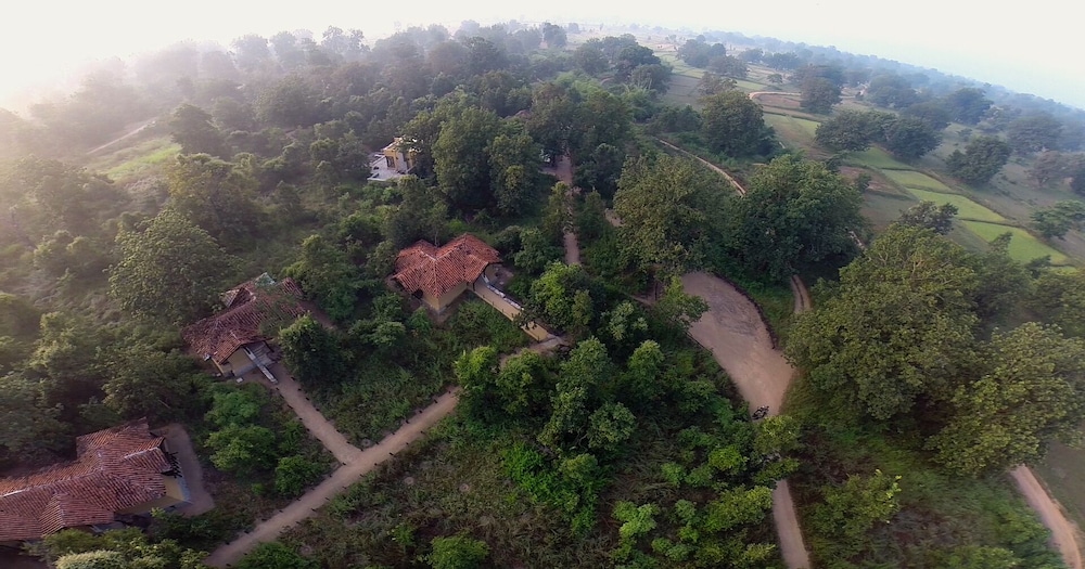 Kanha Earth Lodge 40/50