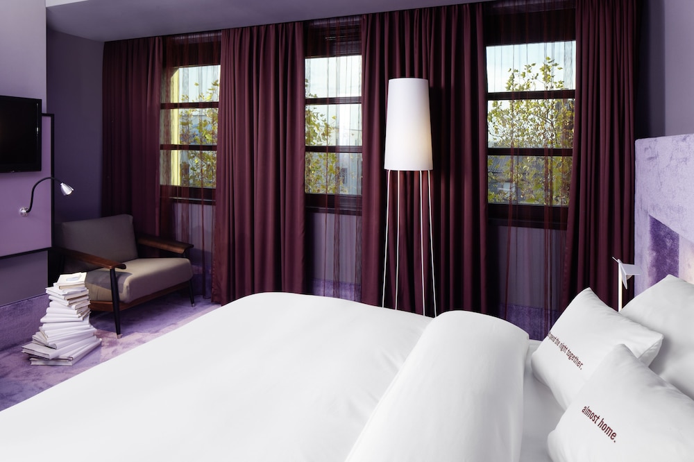 25hours Hotel Frankfurt The Goldman 24/70