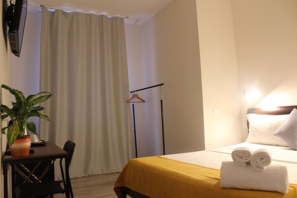 Dada Suites 30/49