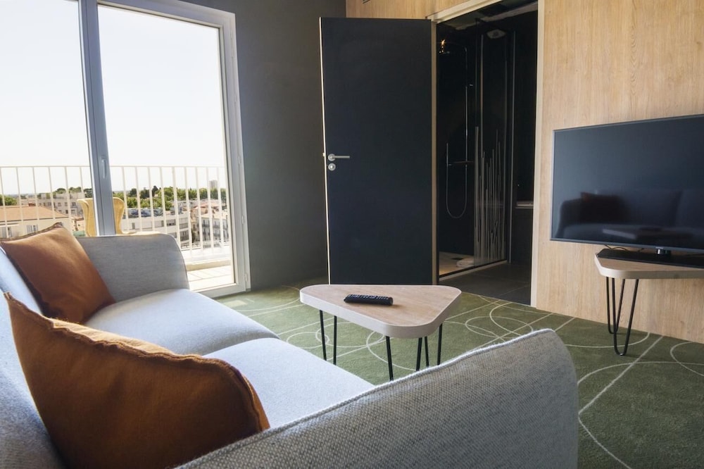 Hotel Belaroia 43/61