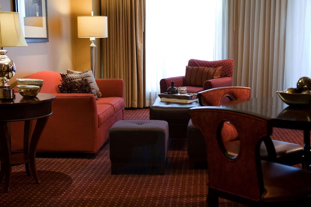 Wyndham Grand Oklahoma City Downtown 37/68