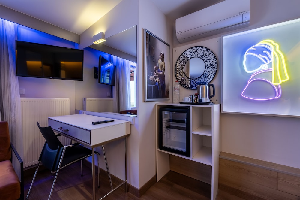 Gallery Residence And Boutique Hotel 59/72