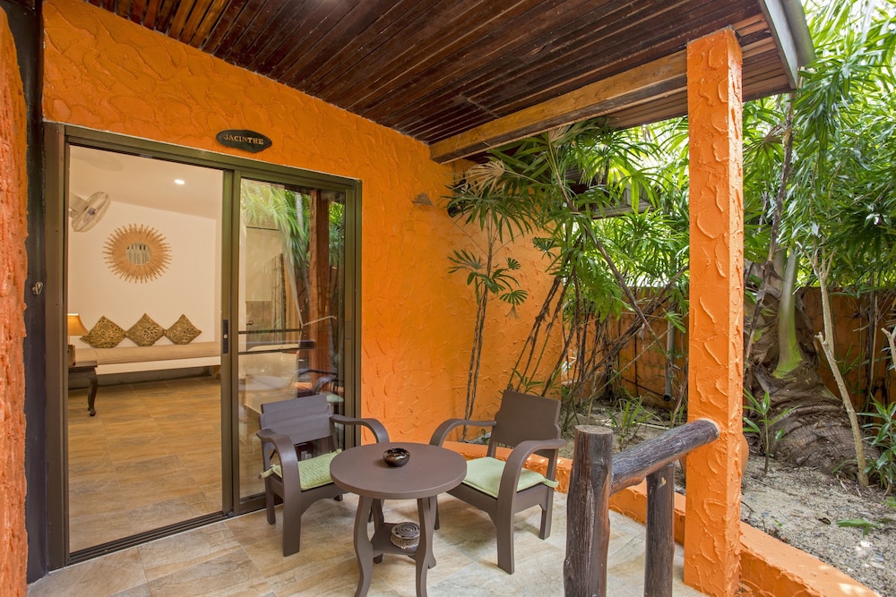 Eden Bungalows 57/71