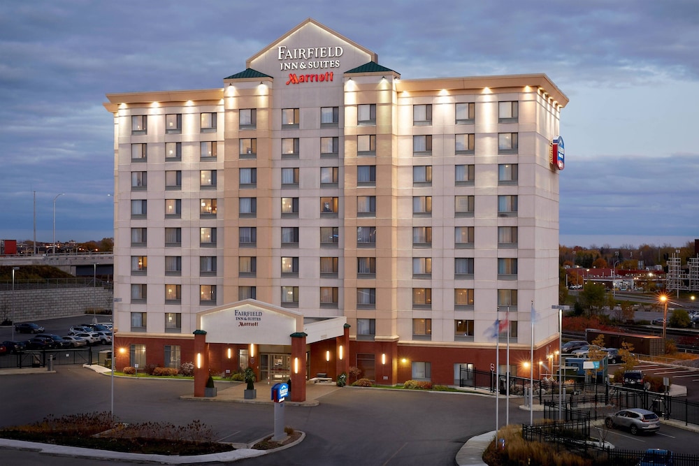 Fairfield Inn Suites Montreal Airport