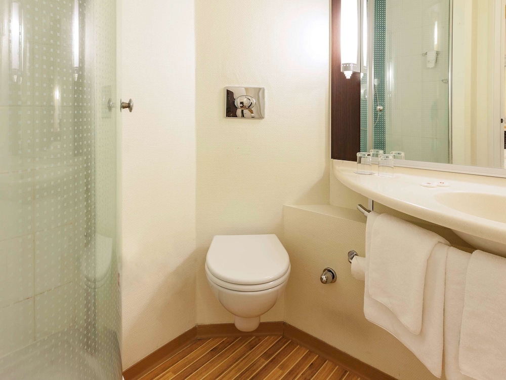 Room, Double Bed, Hotel Ibis Kayseri 8/10