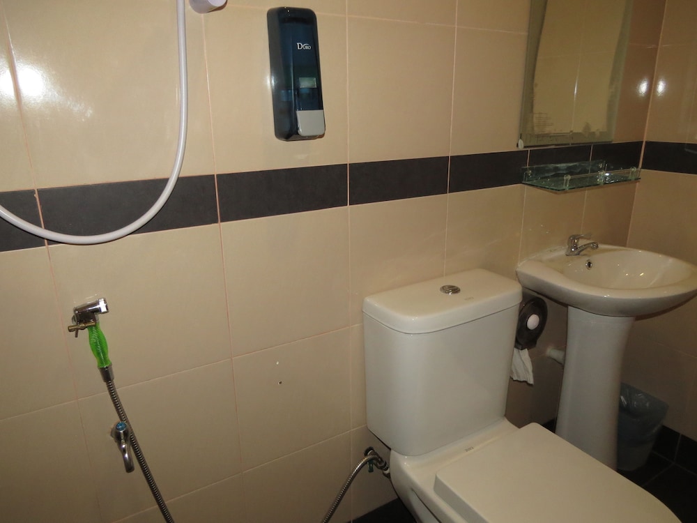 Cactus Inn 18/19