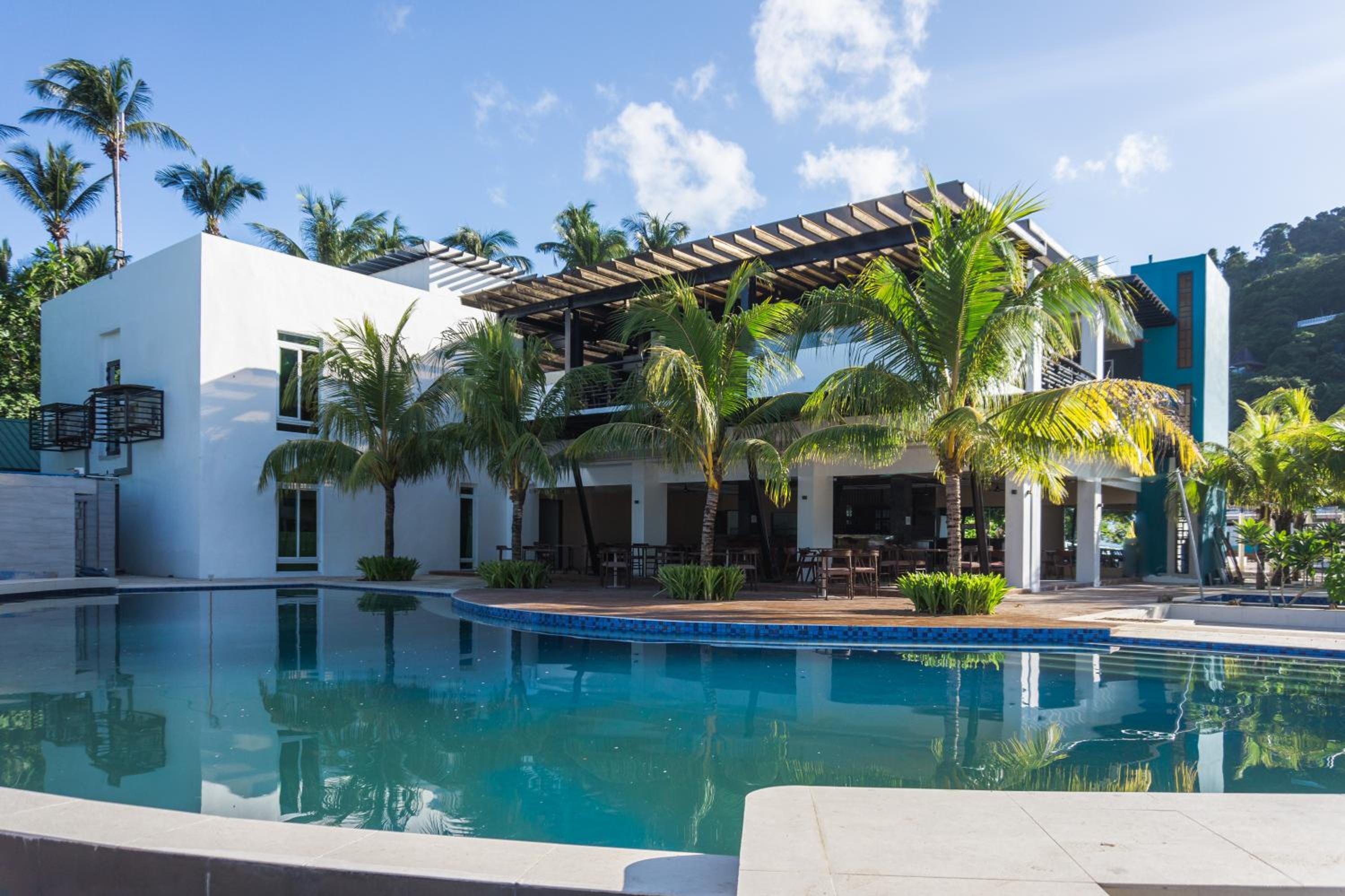 El Nido Greenwoods Beach Resort 4/50