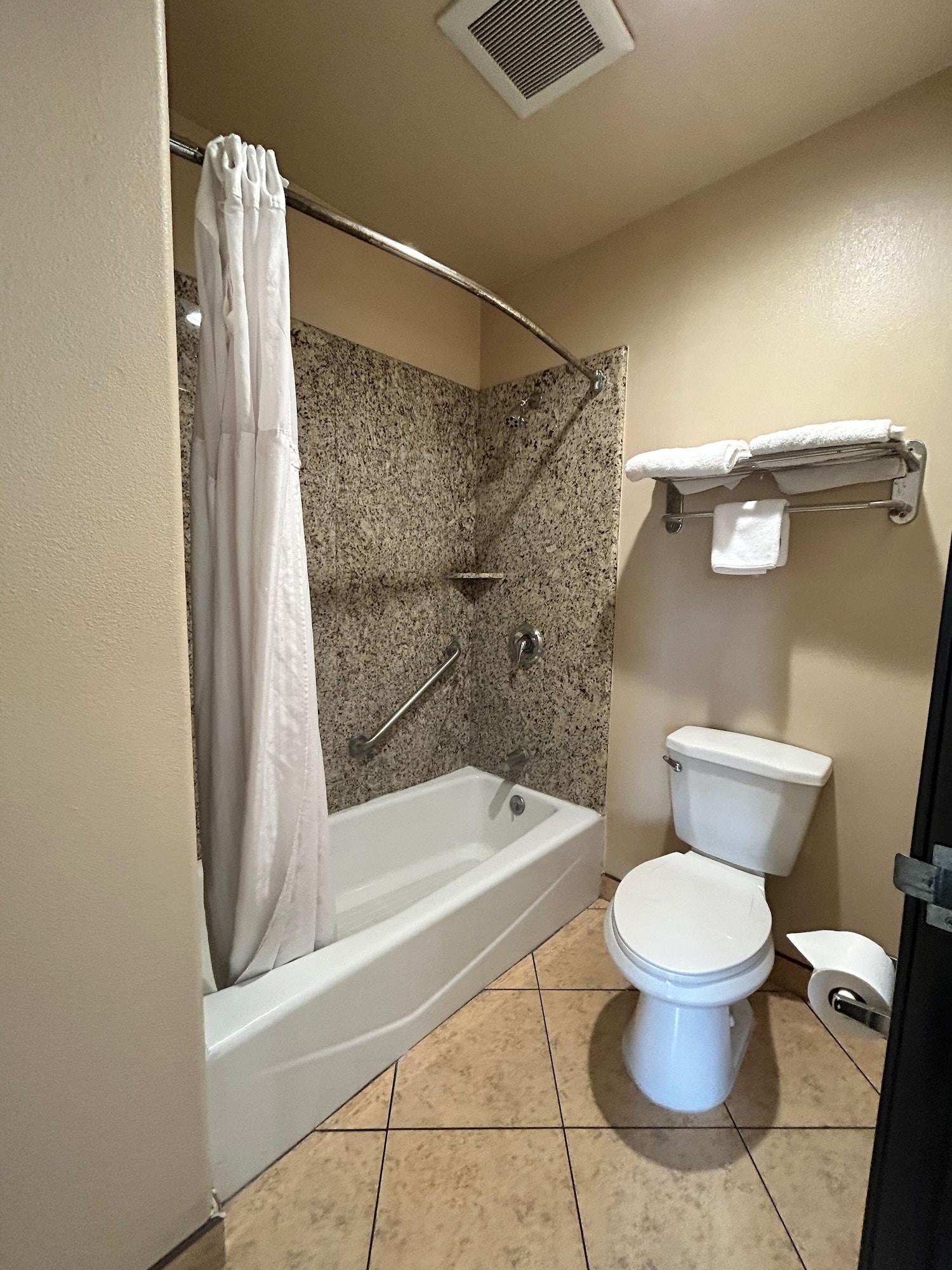 Hyland Motel 28/31
