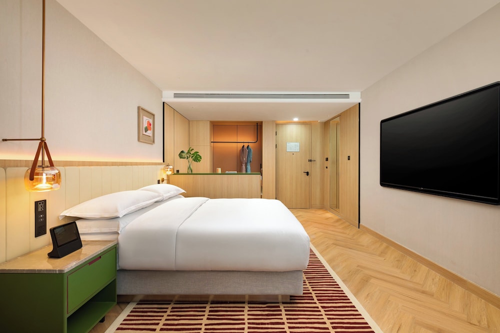 Sandalwood Hotel 13/48