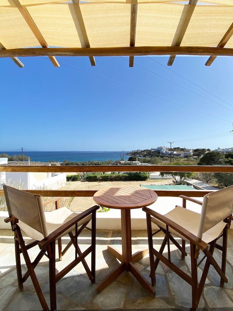 Agnadi Syros Studios & Rooms 34/50
