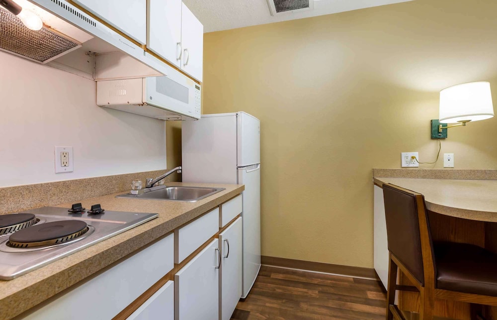 Extended Stay America Baltimore Bwl Airport Int Apos L Dr 38/46