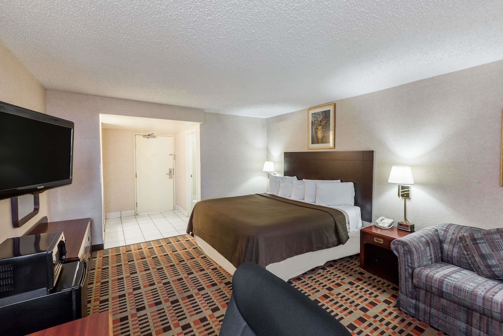 Days Inn by Wyndham Amarillo East 21/33