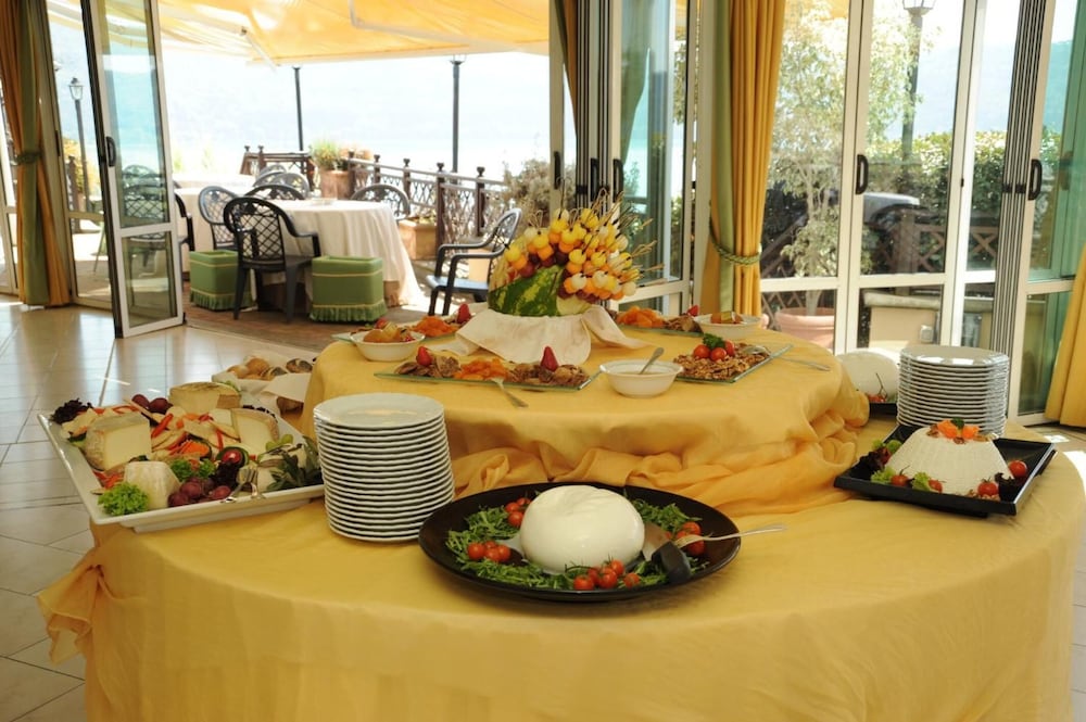 Hotel Villa Degli Angeli 29/57