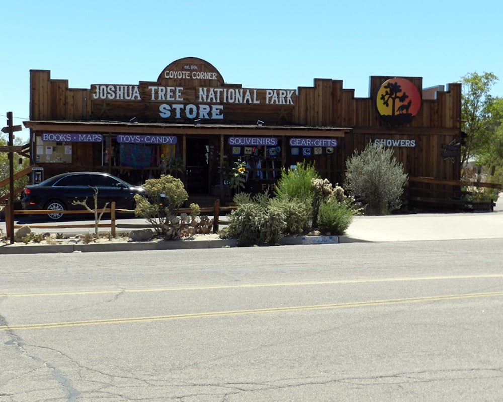 High Desert Motel Joshua Tree National Park 38/40