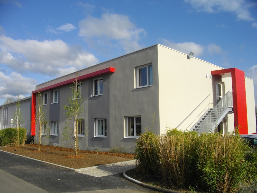 Ibis Issoire 3/57
