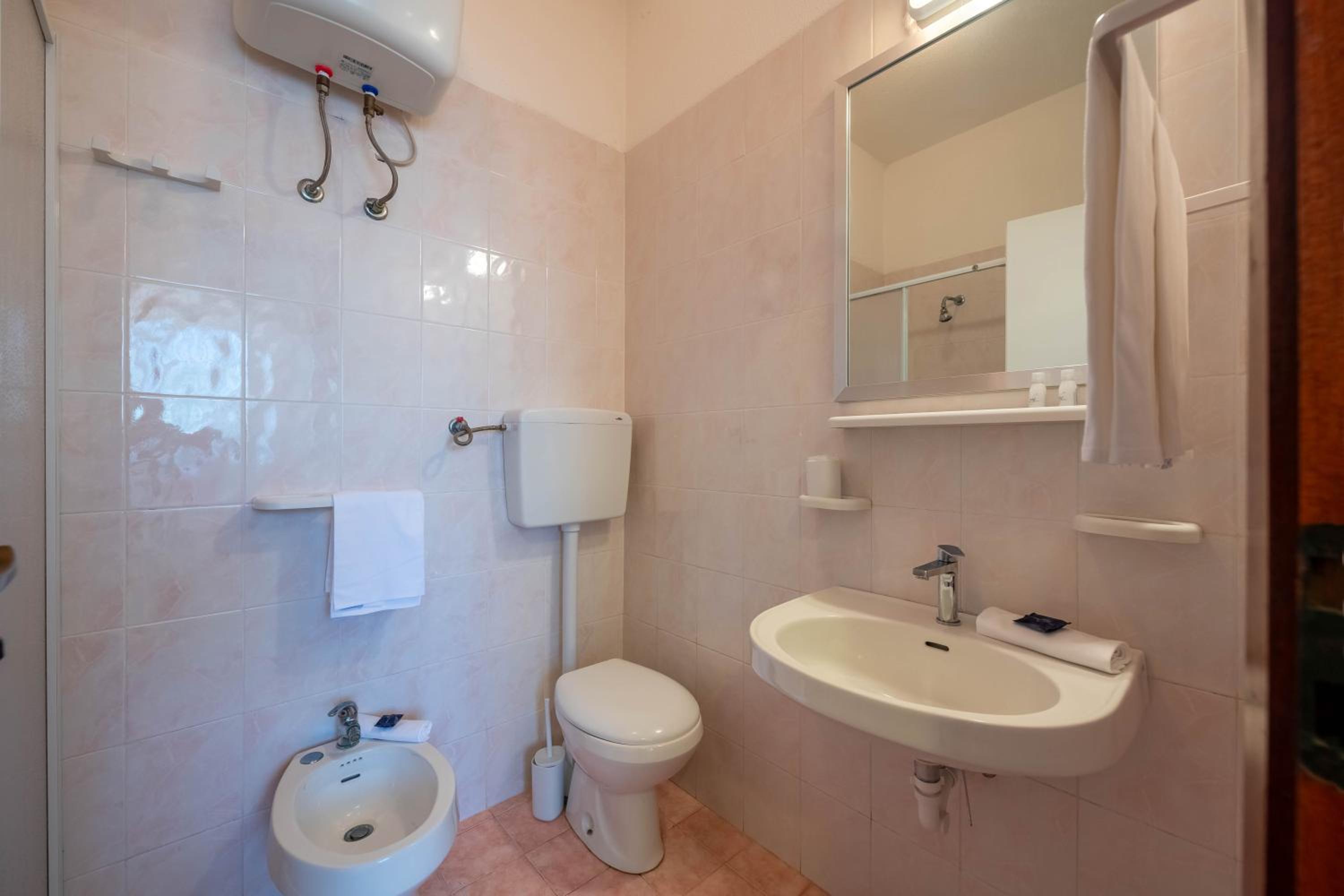 Hotel Villaggio Mira 57/59