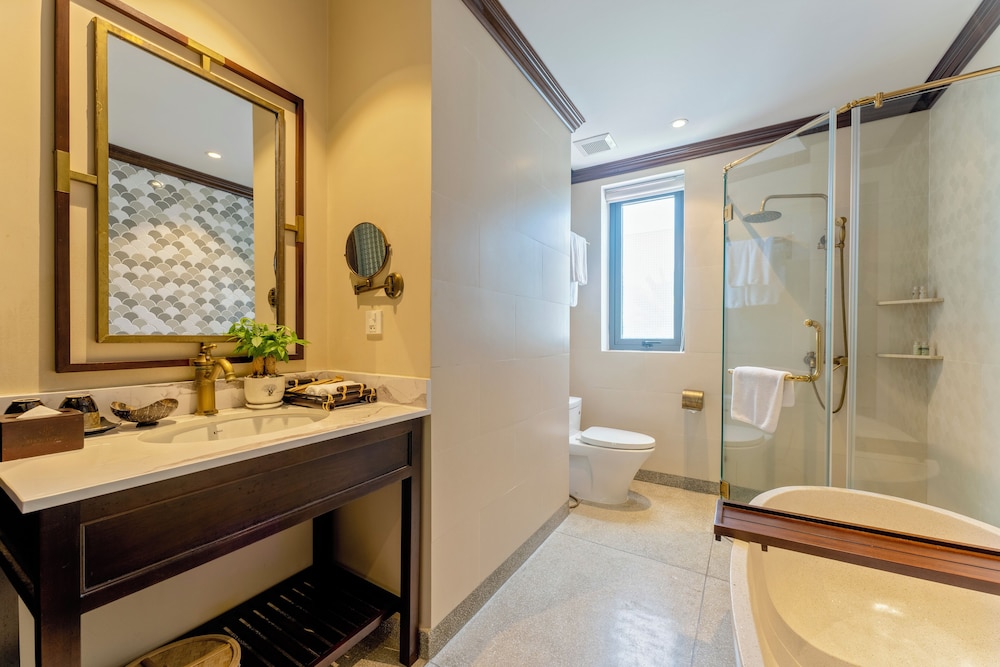 Ahoy Hoi An Boutique Resort & Spa 50/50