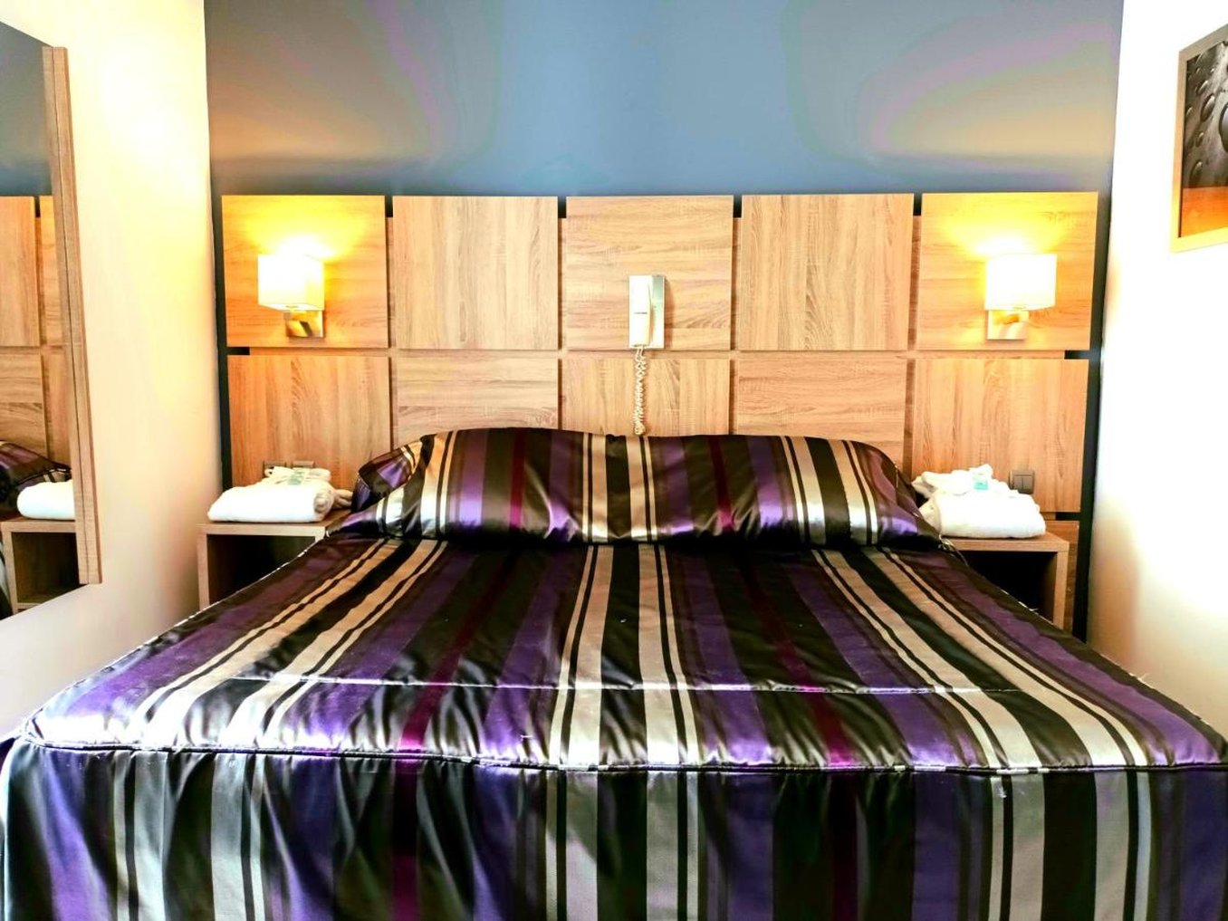 Hotel Jeanne D'arc 33/50