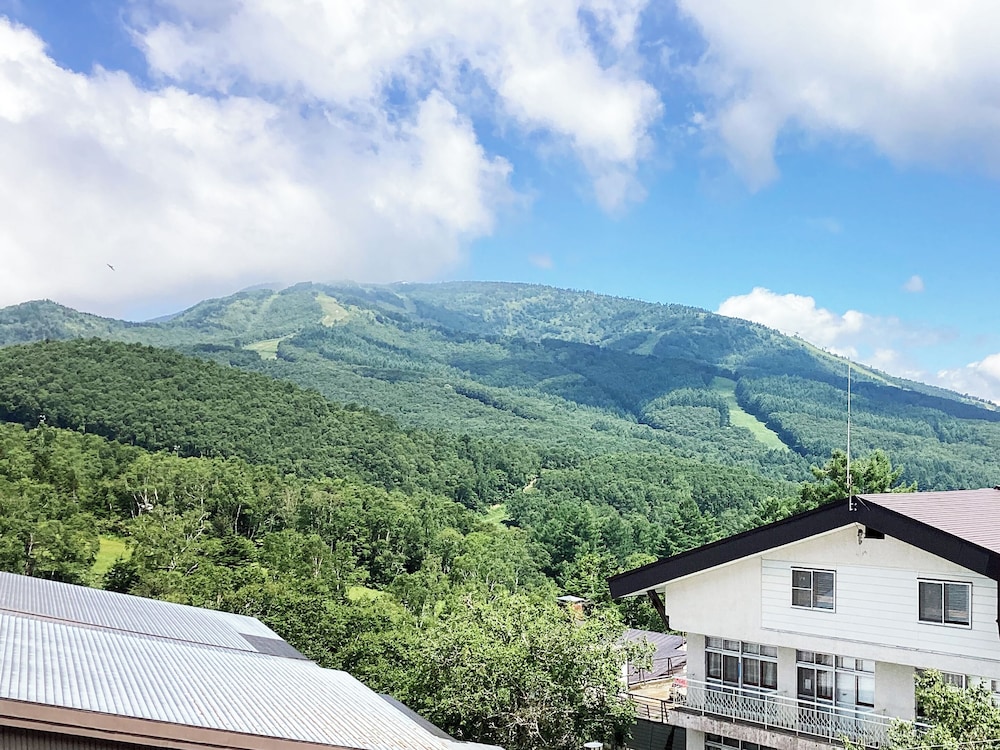 Shigaichii Hotel 48/52