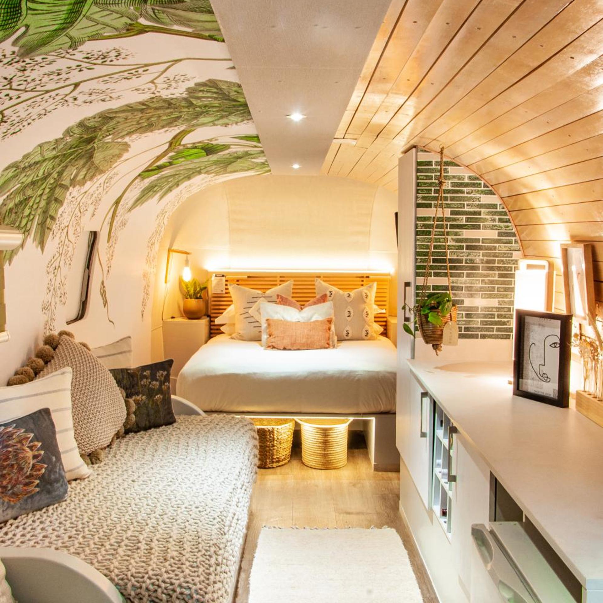Airstream, Suite