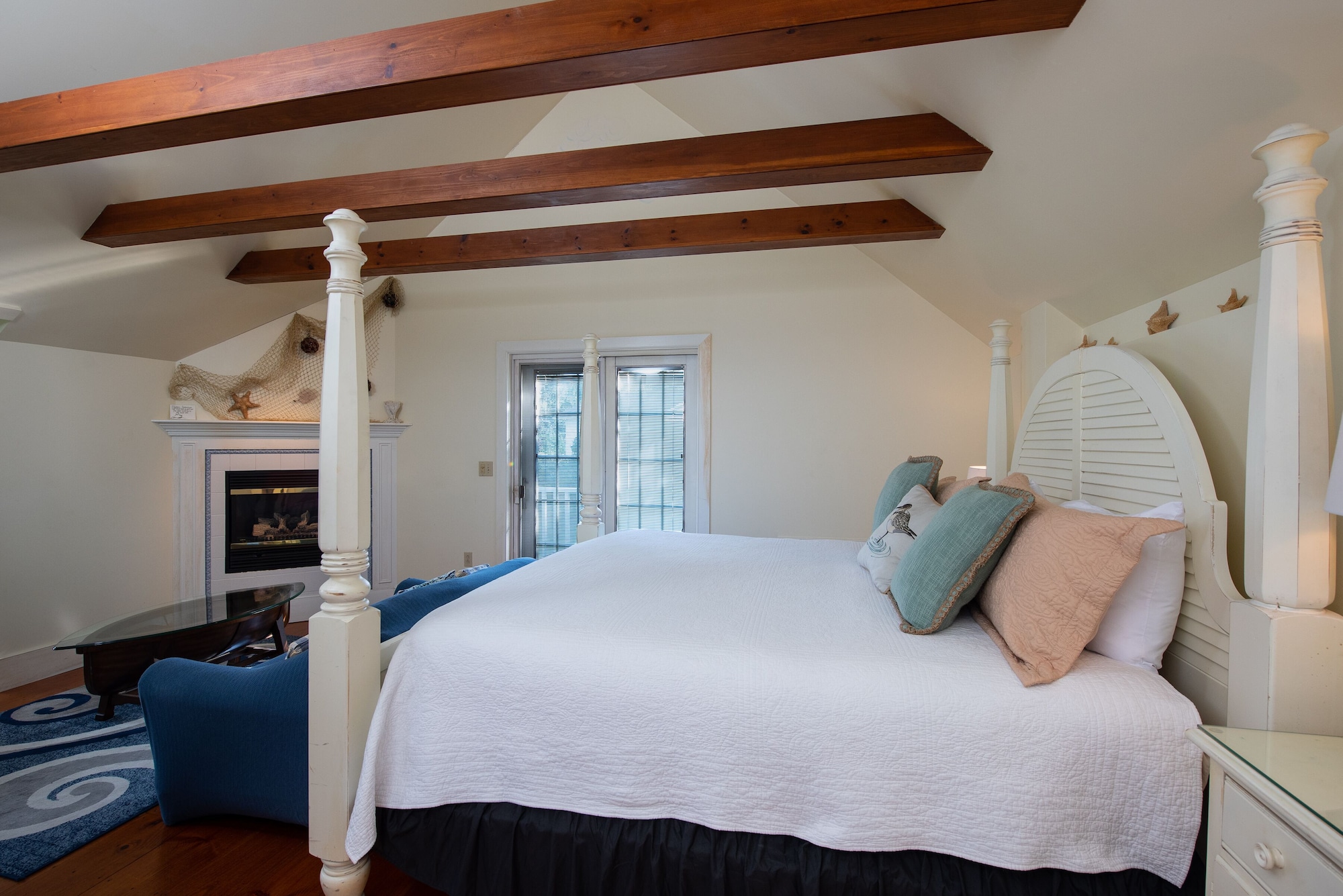 Deluxe, King Bed, Sea Side, Balcony