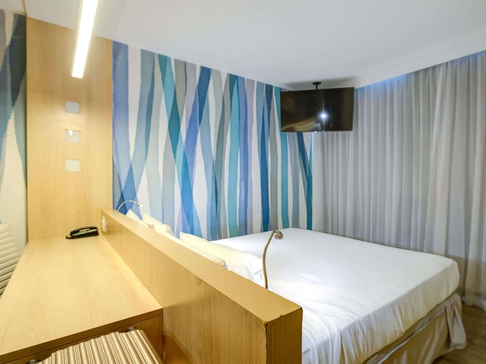 STANDARD, DOUBLE BED