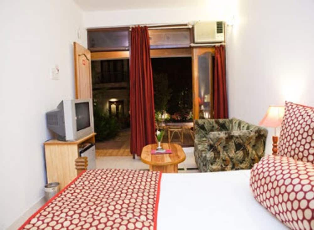 Estrela Do Mar Beach Resort - A Beach Property, Goa 23/67