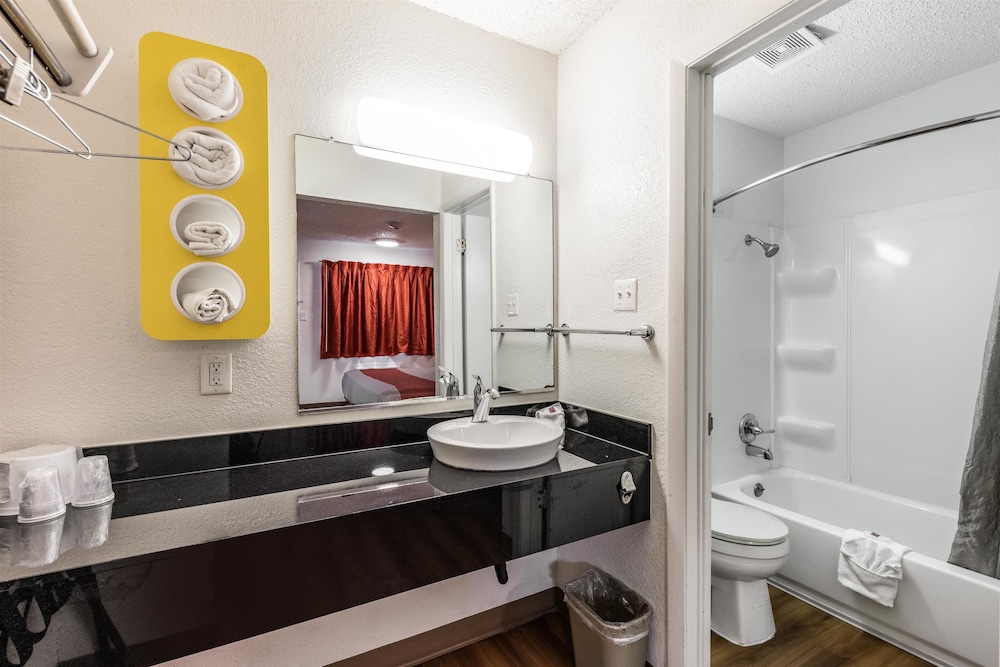 Motel6 North Richland Hills, TX 59/61