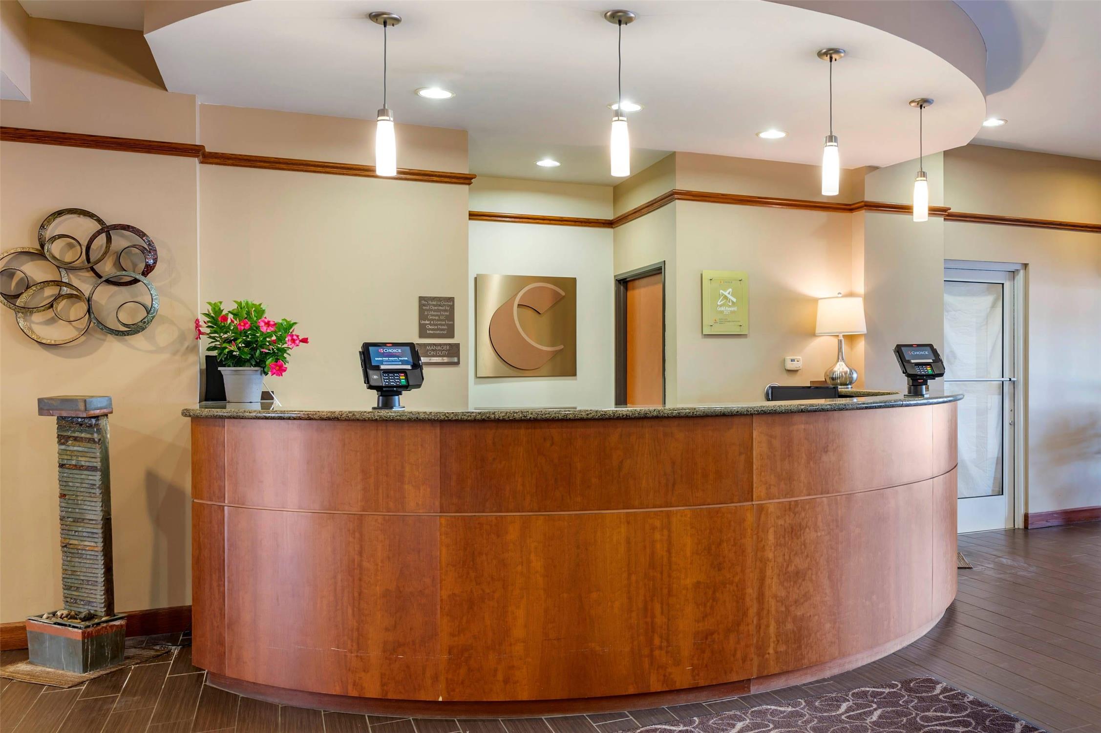 Comfort Suites Urbana Champaign University Area 1/19