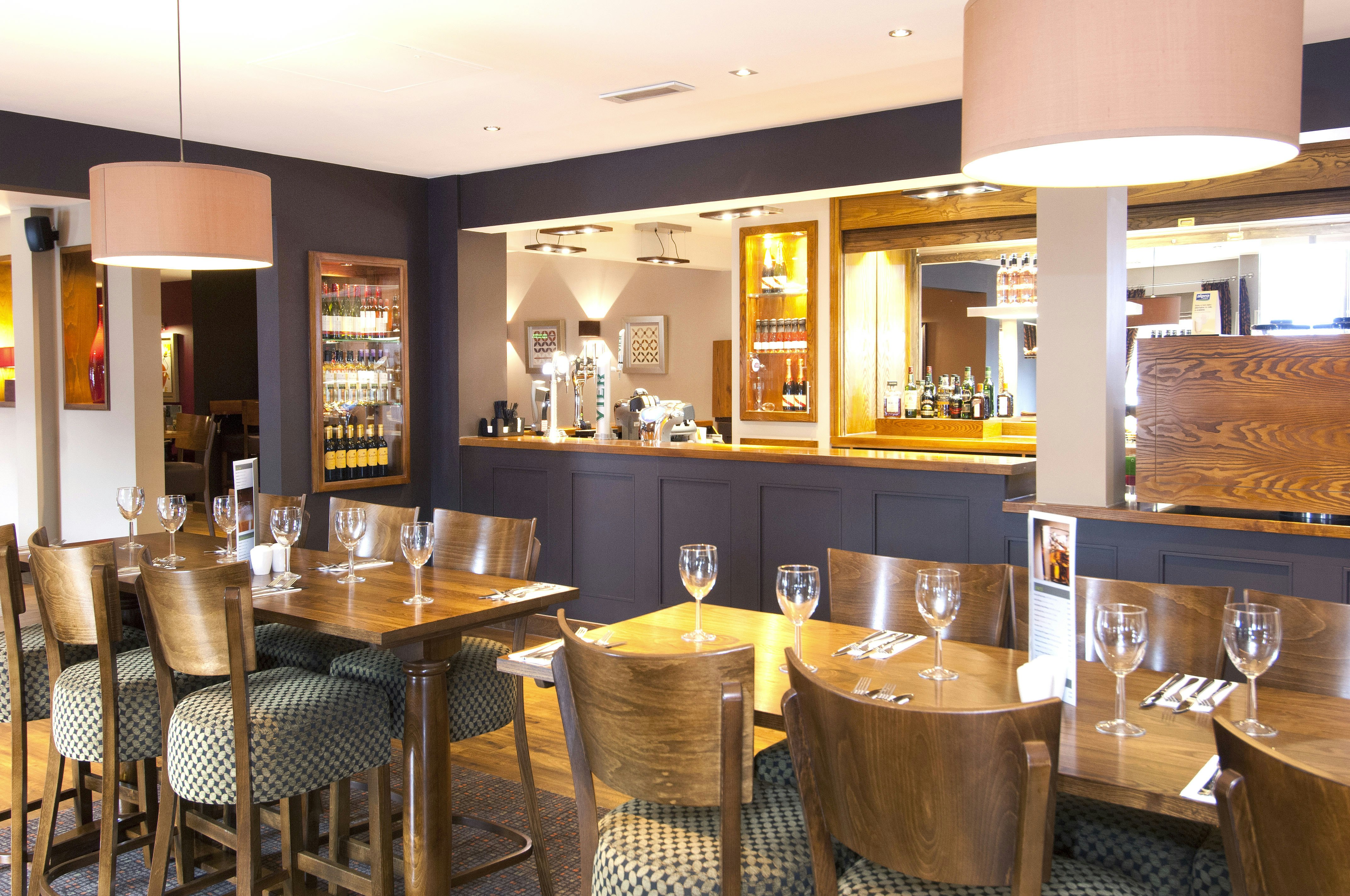 PREMIER INN HIGH WYCOMBE CENTRAL 27/40