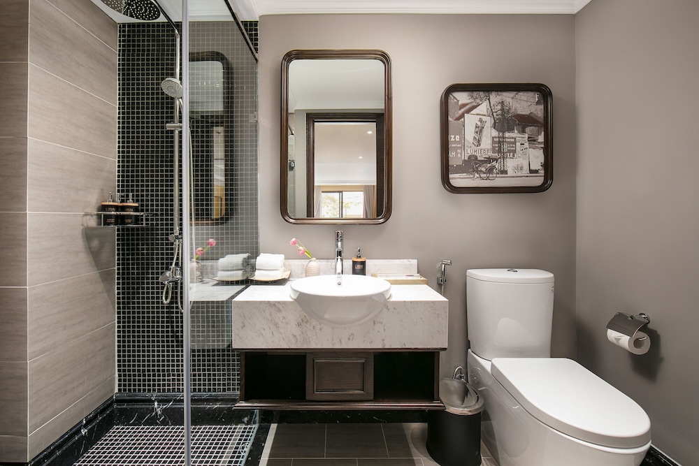 Hanoi Lion Boutique Hotel 56/58