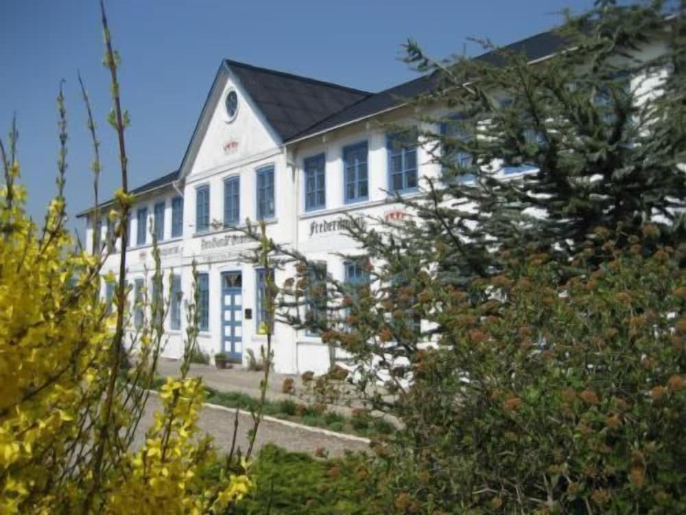 Den Gamle Graensekro 41/44