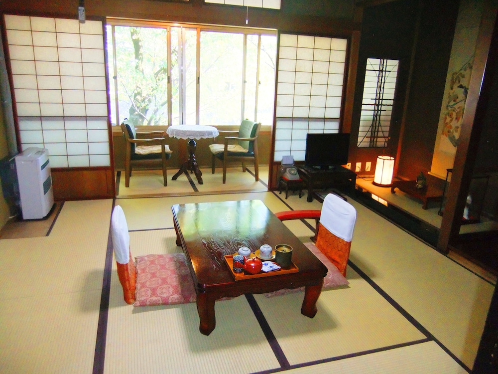 Sumiyoshi Ryokan 34/48