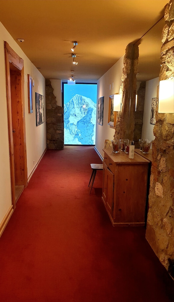 Schönegg Hotel 25/50