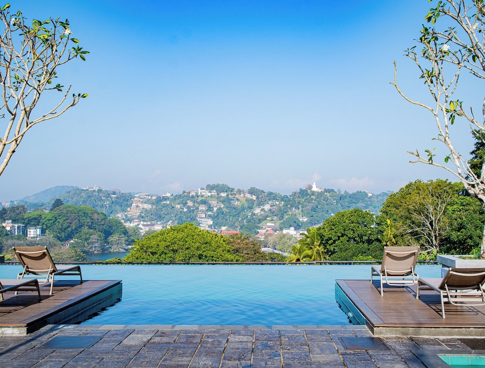 Thilanka Hotel Kandy 41/50