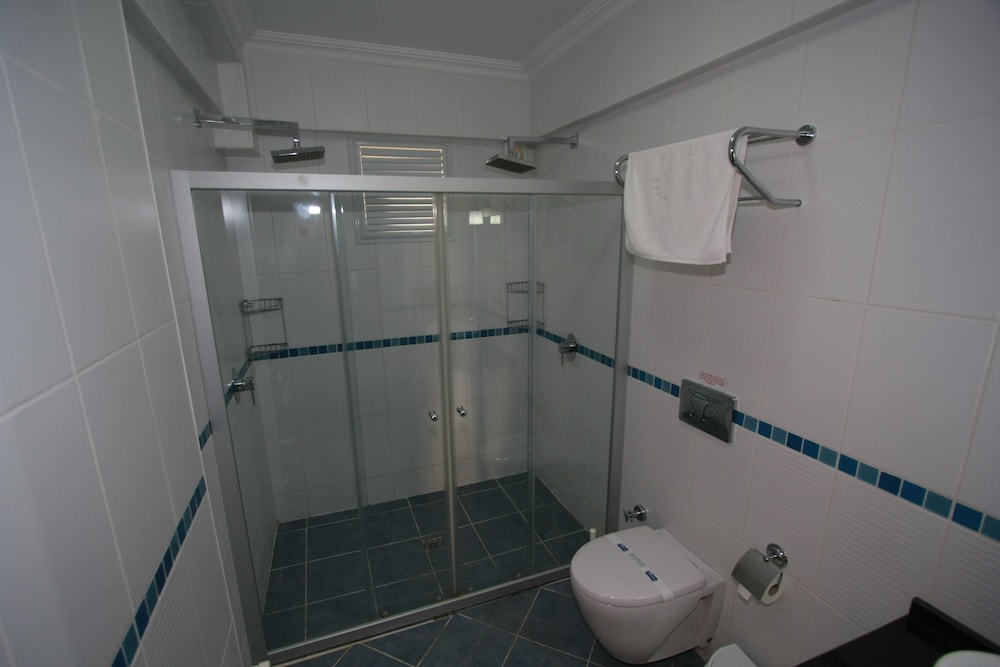 شقة بسرير مزدوج بغرفة نوم واحدة مع أريكة، Sea Breeze Hotel And Apartments 4/5