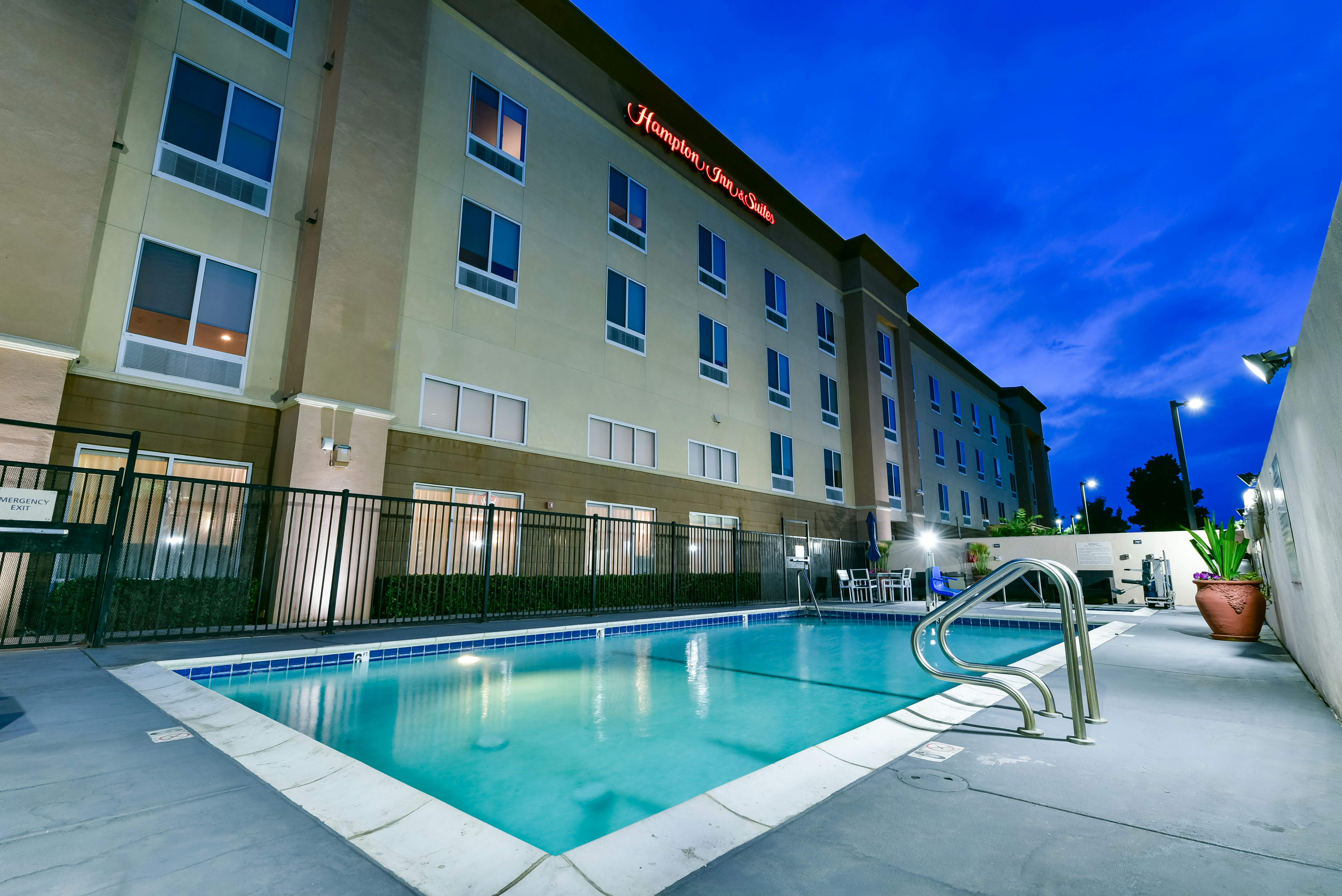Hampton Inn Suites Pittsburg Ca 2/25