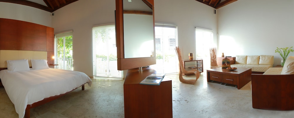 CASA CLAVER LOFT BOUTIQUE HOTEL 31/68