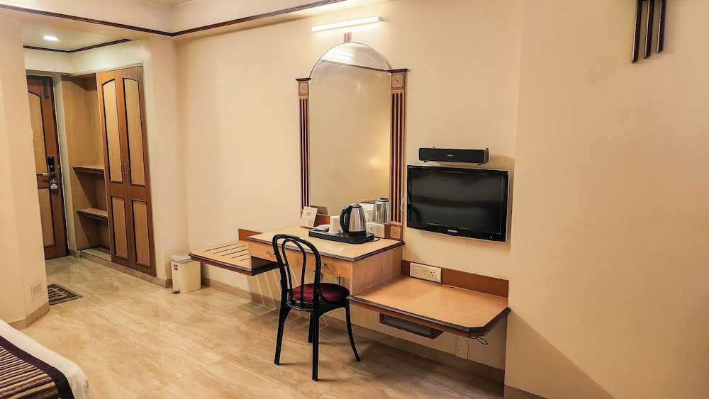 HOTEL ROYAL PALACE 36/54