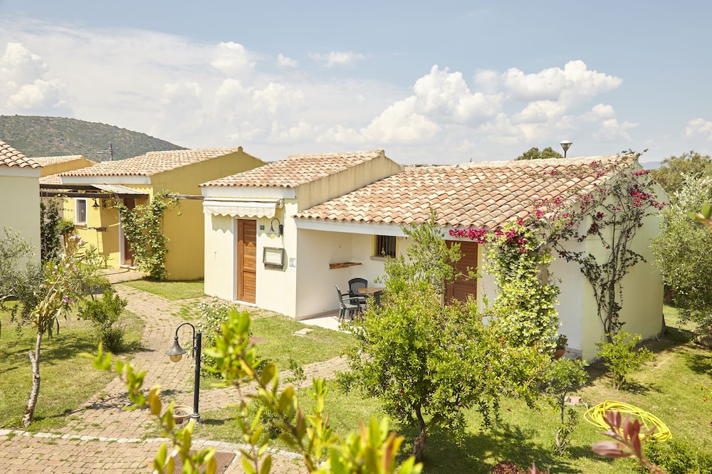 Hotel Cala Mirto 62/66
