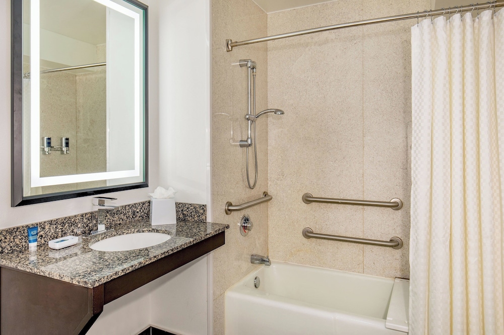 FOUR POINTS BY SHERATON KALAMAZOO 41/43
