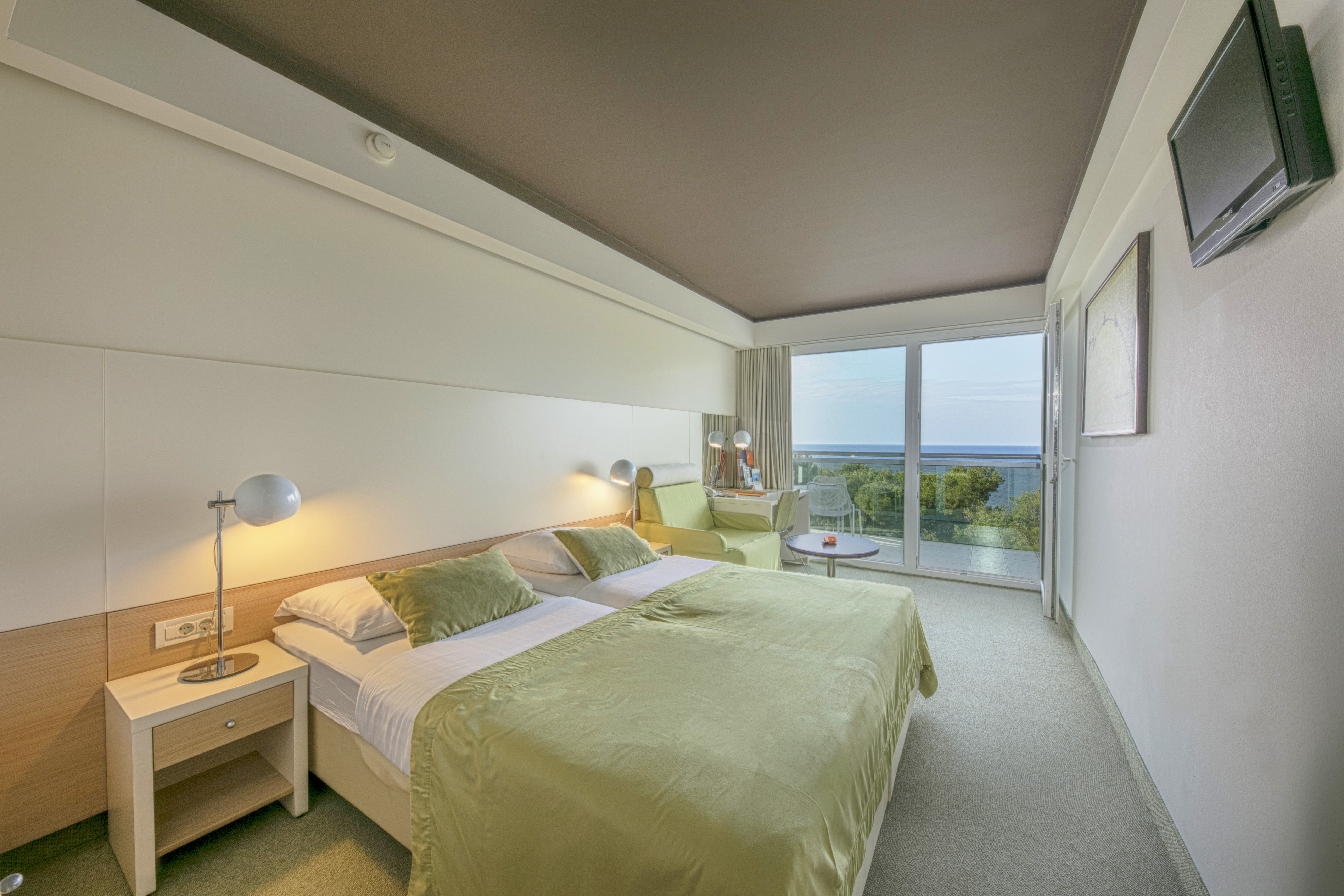Room, Twin Beds, Side Sea View