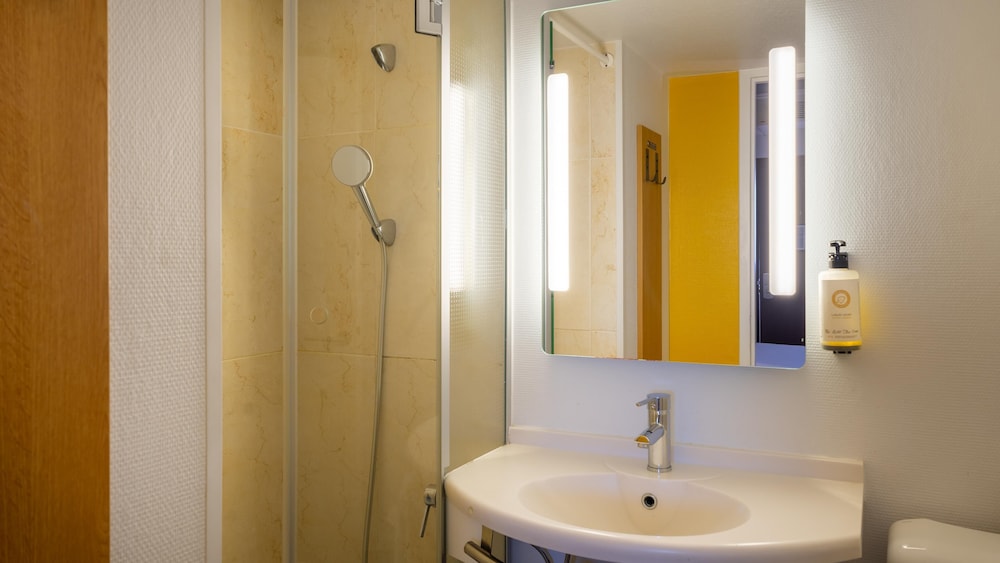 Kyriad ECO - Lorient Laneste 43/46