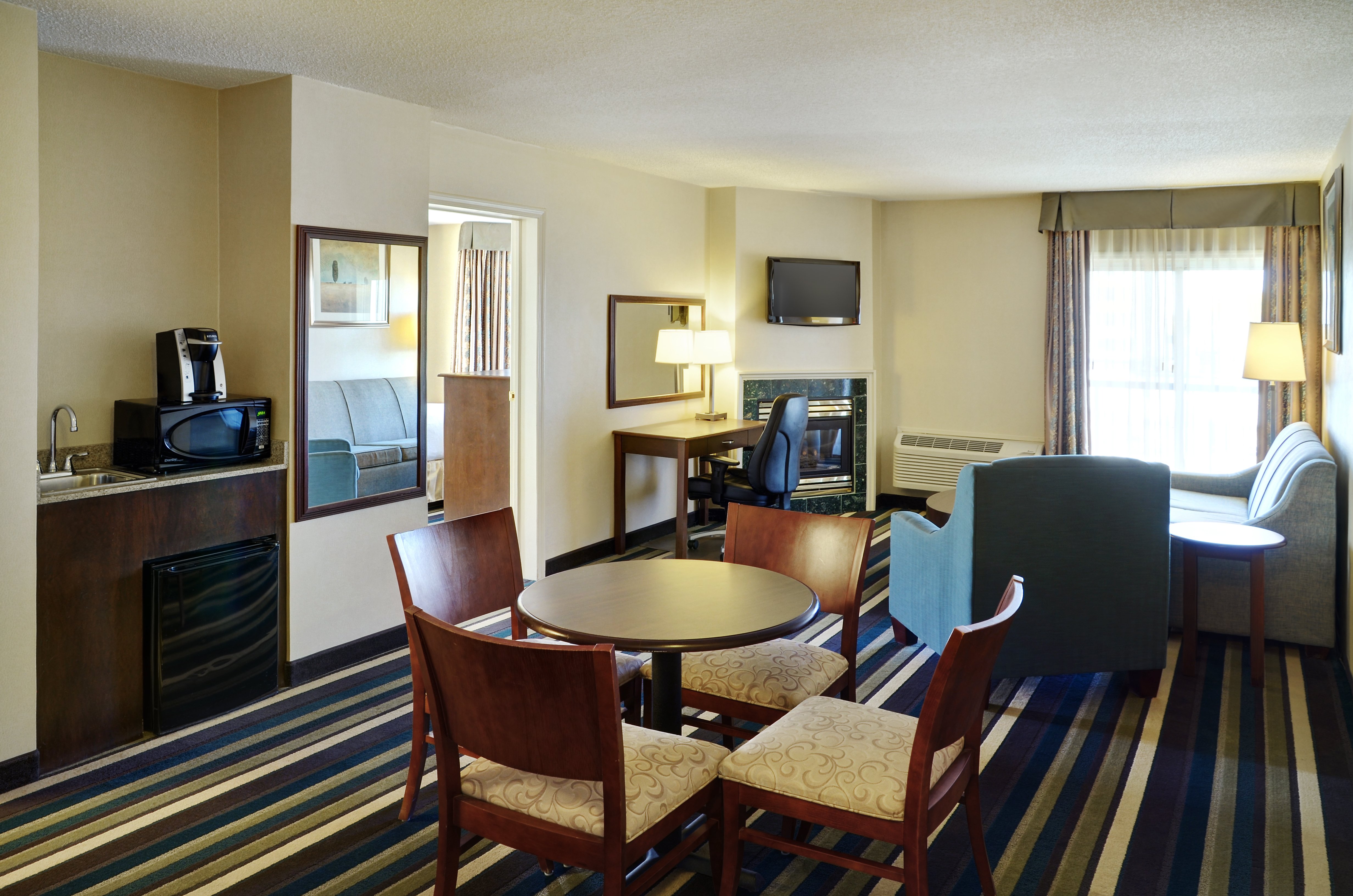 Holiday Inn Conference Ctr Edmonton South 45/72