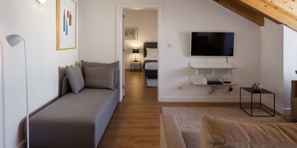 LISBON SERVICED APARTMENTS BAIXA CASTELO 64/74