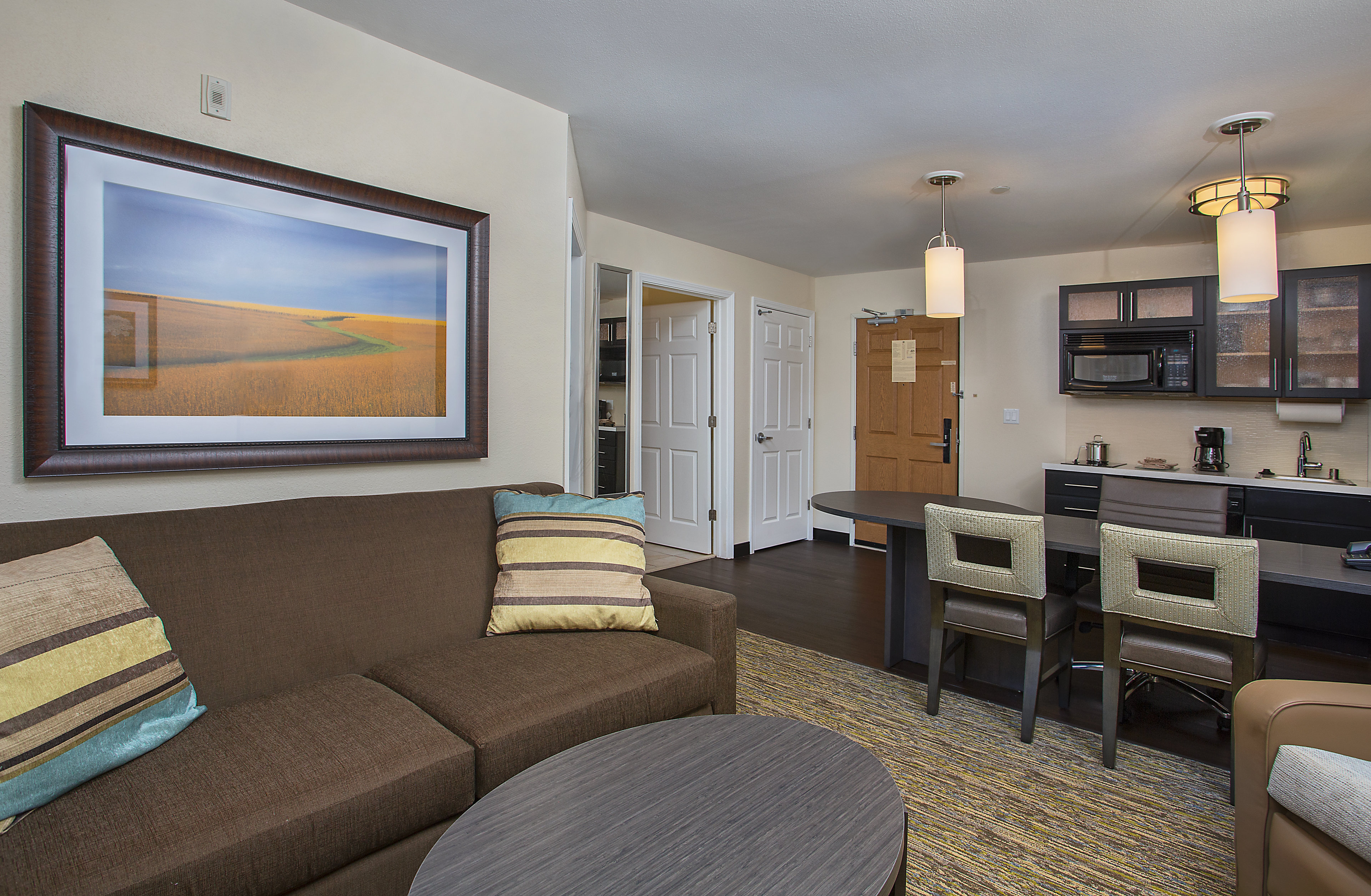 CANDLEWOOD SUITES BOWLING GREEN 33/69