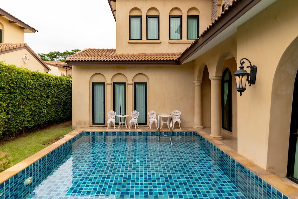 Chivani Pattaya 23/45