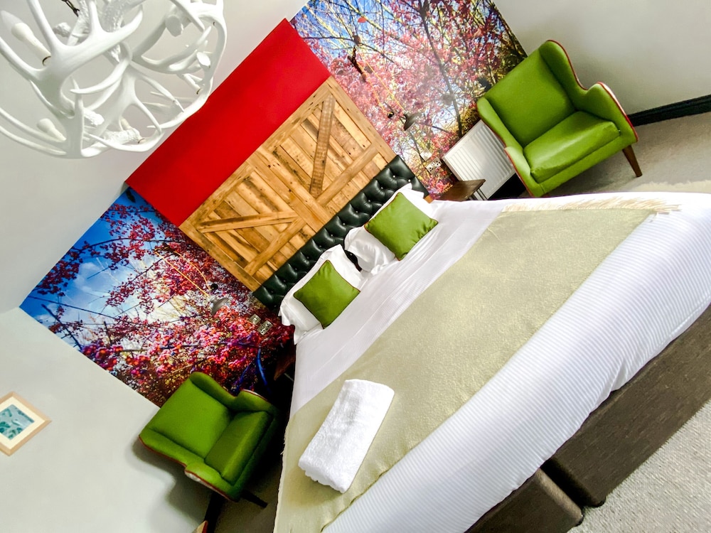 Woodland, Suite, King Bed